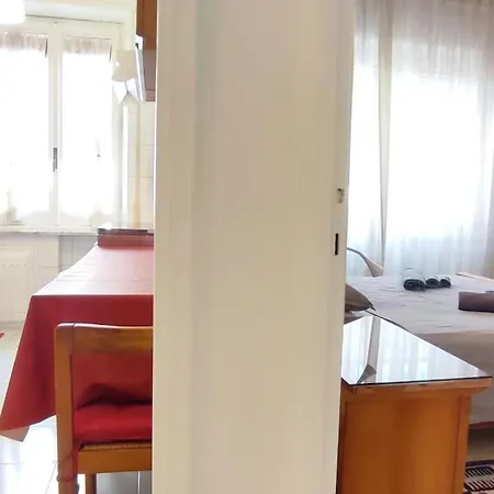 Apartment Happy Domus - Giovagnoli Near Trastevere *